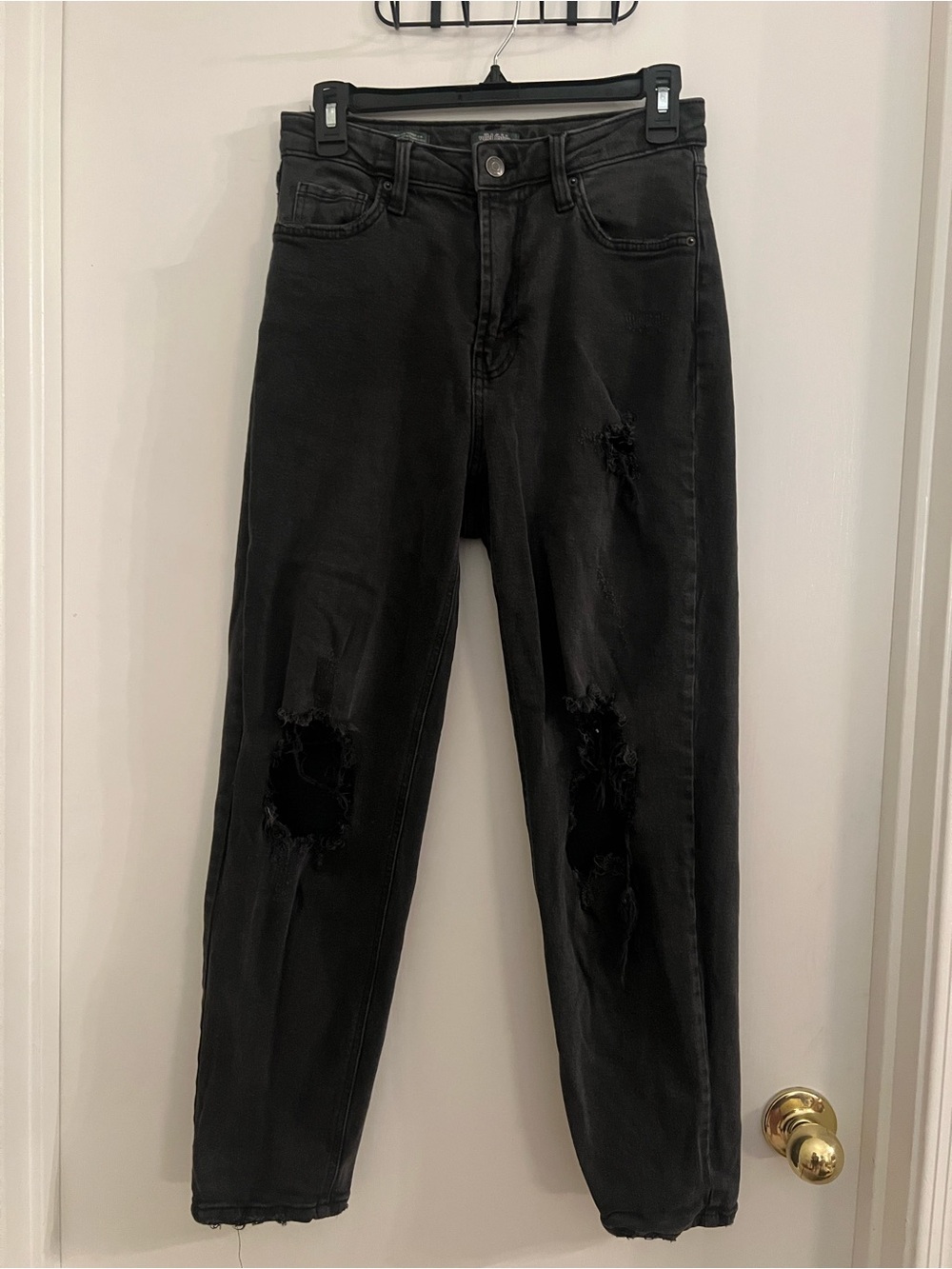 TheWild Fable Super High-Rise Tapered Jeans - Black Distressed - Size 6